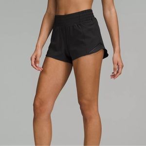 Lululemon Black Hotty Hot High-Rise Lined Short 2.5"